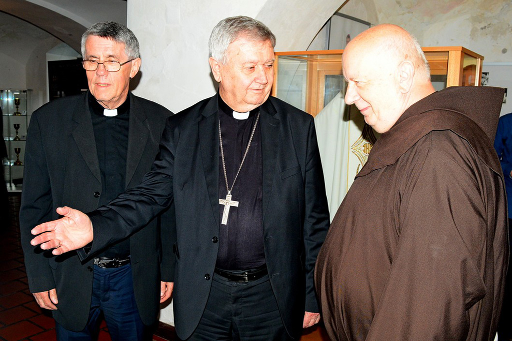 Izložba “Trag dobrote: 20 godina Varaždinske biskupije”