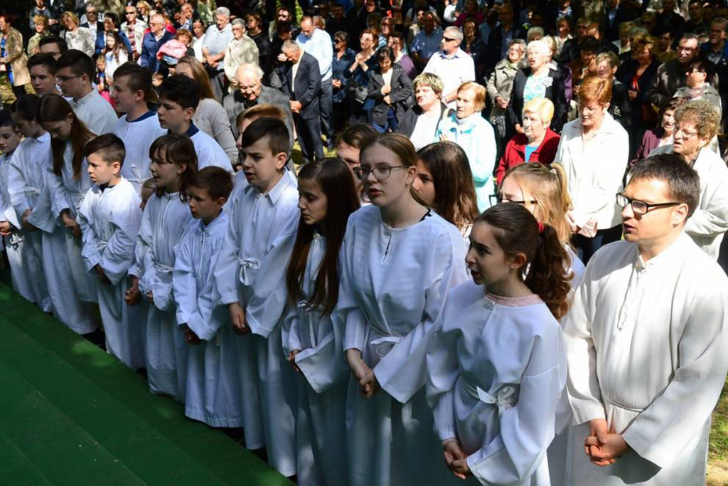 Uskrsni ponedjeljak u Močilama - ministranti