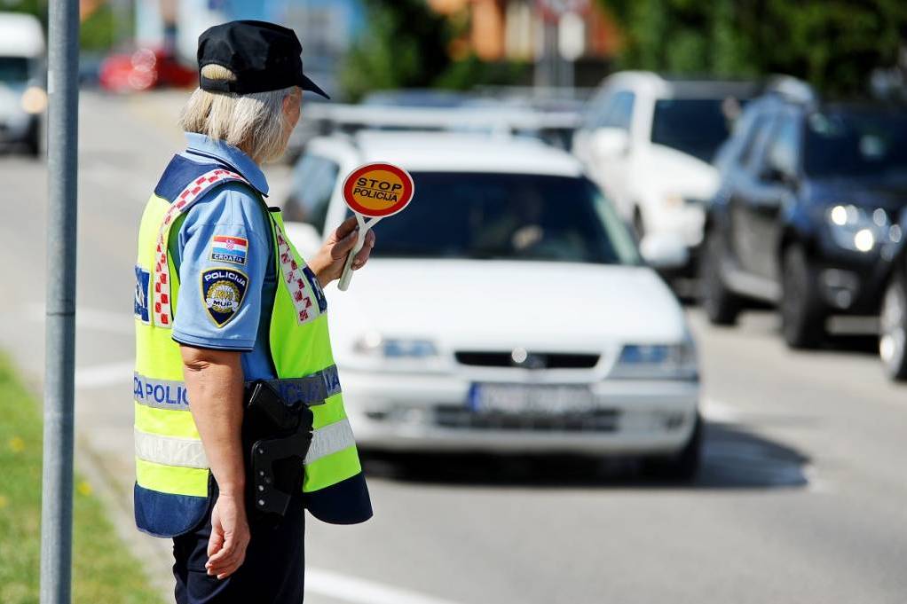 Stop policija