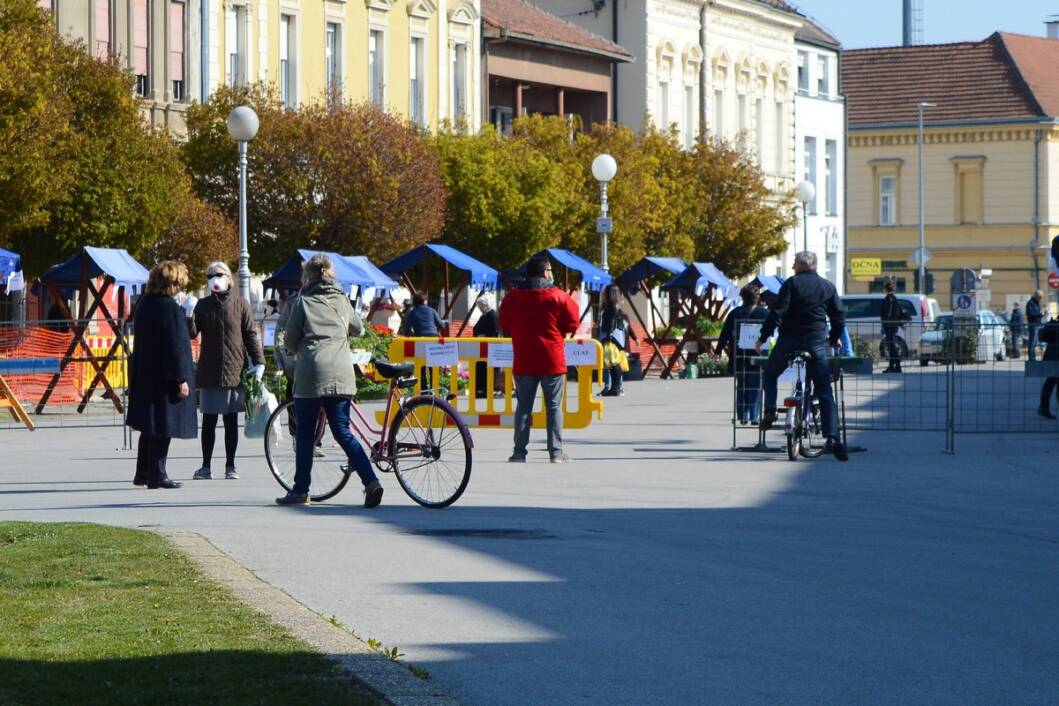 Koprivnička tržnica cvijećem u doba koronavirusa