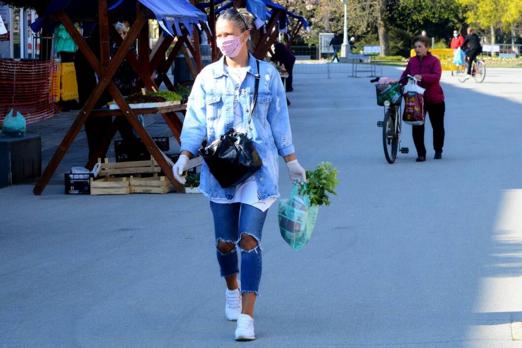 Kupci na koprivničkoj tržnici u doba koronavirusa