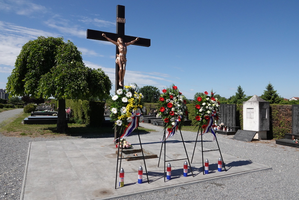 Polaganje vijenaca povodom Dana državnosti u Đurđevcu
