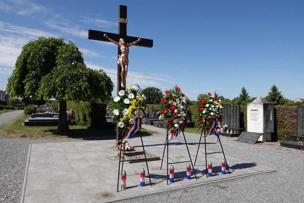 Polaganje vijenaca povodom Dana državnosti u Đurđevcu