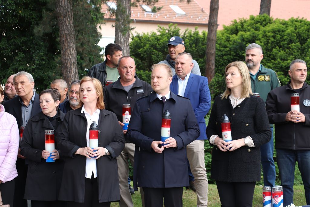 Gradonačelnik Mišel Jakšić i zamjenice gradonačelnika Ksenija Ostriž i Melita Samoborec