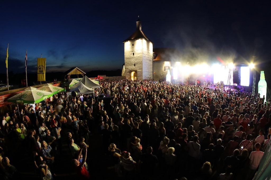 Koncert Crvene jabuke na Picokijadi u Đurđevcu