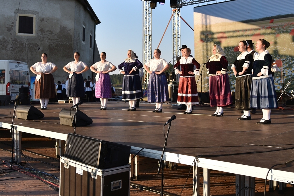 Koncert tradicijske glazbe i folklora u Đurđevcu