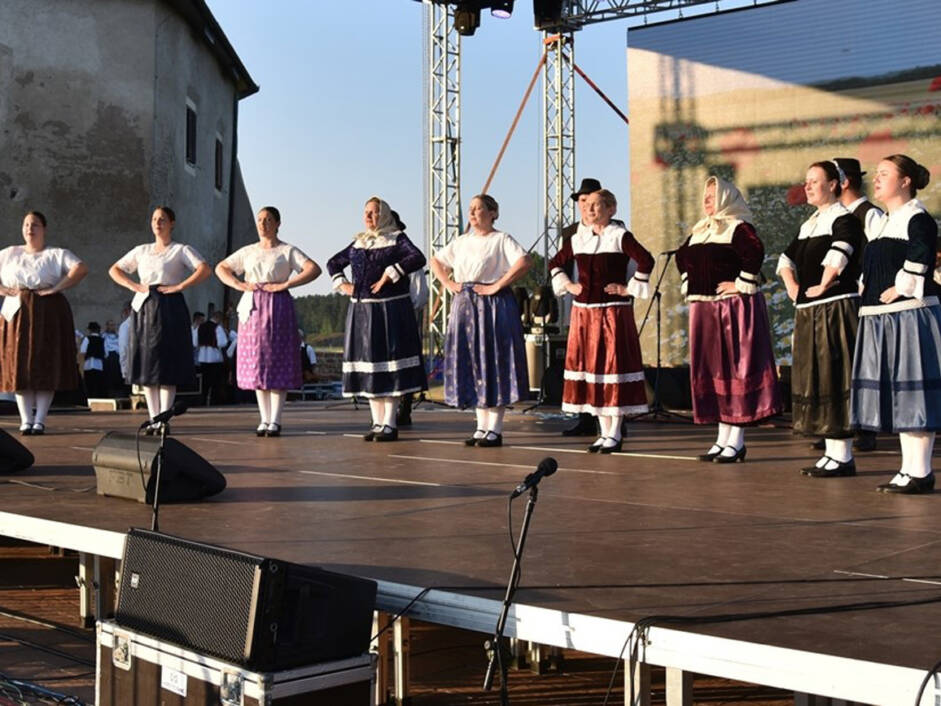 KUD Delovi sudjelovali na Koncertu tradicijske glazbe i folklora u Đurđevcu