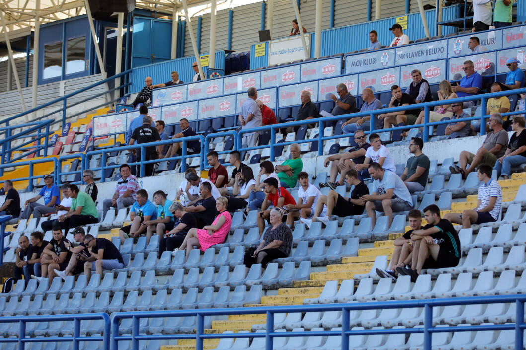 Navijači na koprivničkom stadionu