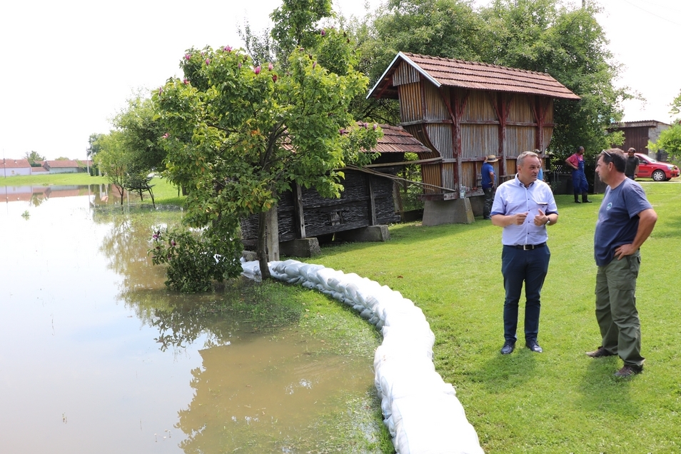 Ratimir Ljubić obišao poplavljeno područje u naseljima Gotalovo i Ždala