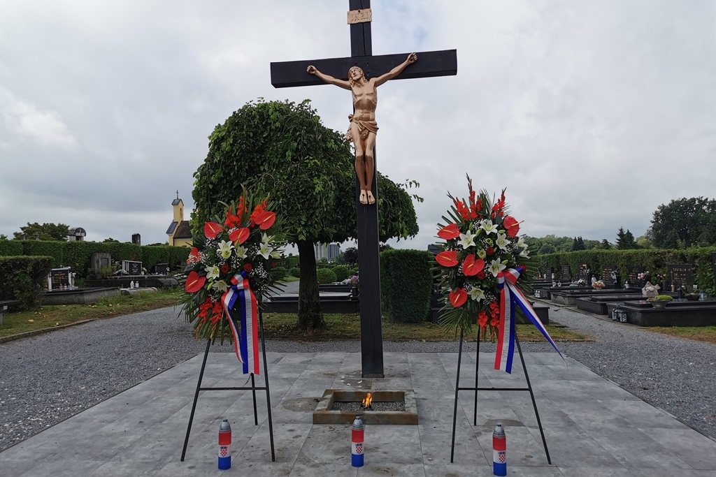 U Đurđevcu položeni vijenci povodom Dana pobjede i domovinske zahvalnosti te Dana hrvatskih branitelja