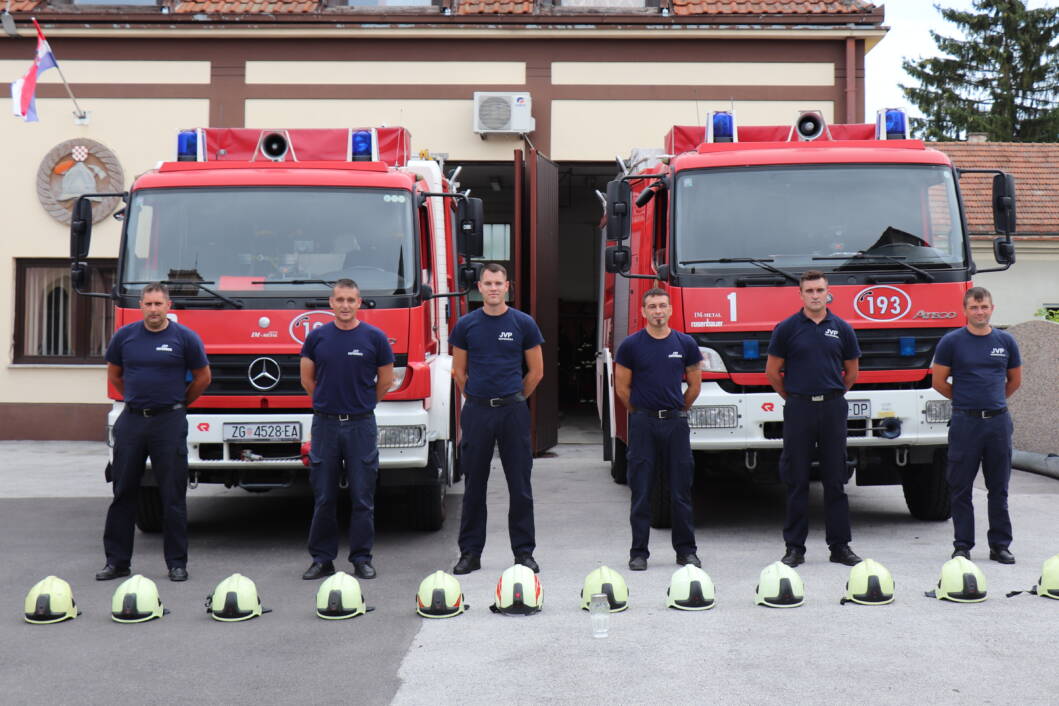 Koprivnički vatrogasci odaju počast poginulima u kornatskoj tragediji