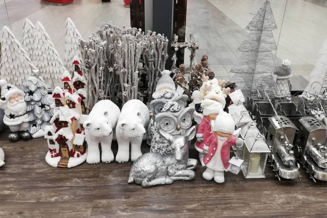 Božićni ukrasi u koprivničkim trgovinama
