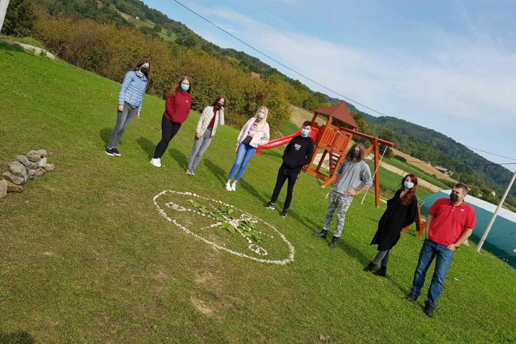 Učenici koprivničke Gimnazije izvršili umjetničku intervenciju u Vojakovačkom Osijeku