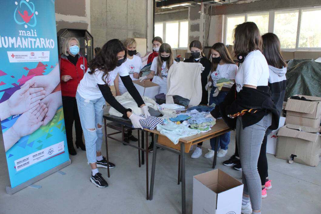 Male humanitarke iz OŠ Ljudevita Modeca sudjelovale u radu križevačkog Crvenog križa