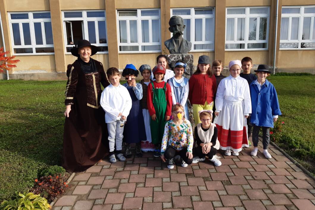 Učenici iz Đelekovca se kostimirali u likove iz dječjeg romana šegrt Hlapić