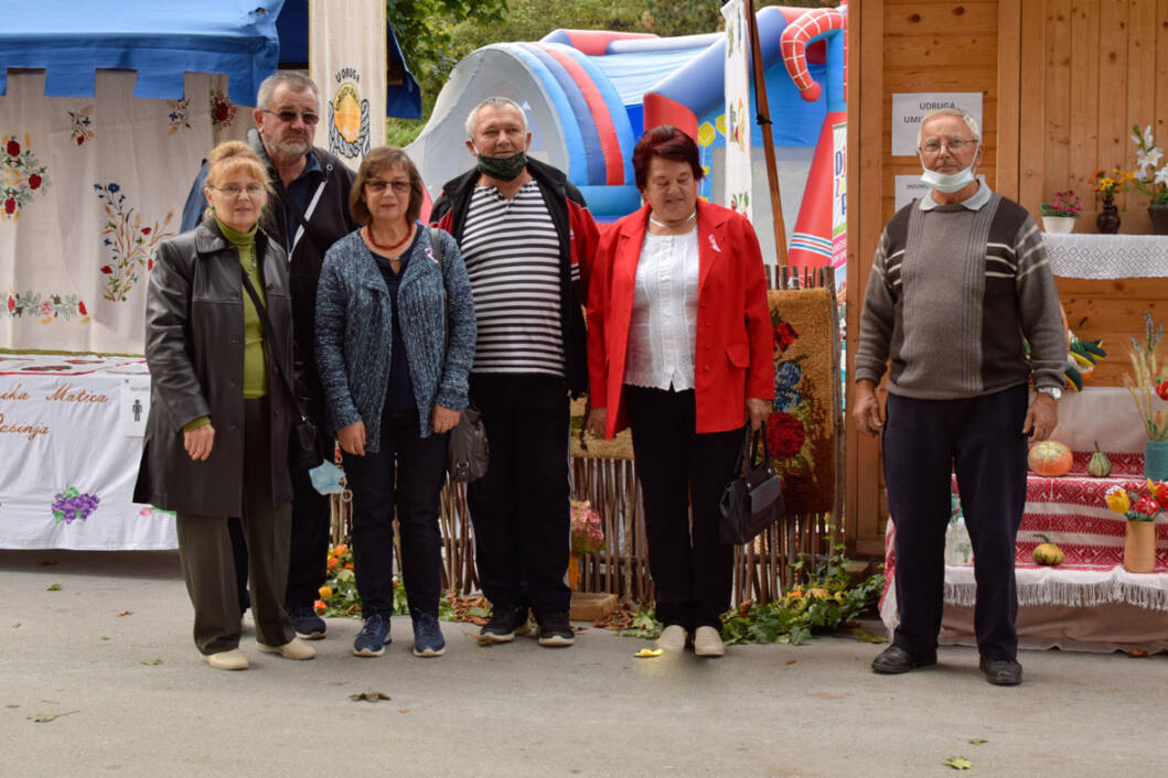 Udruga umirovljenika Matice općine Rasinja na Podravskim motivima