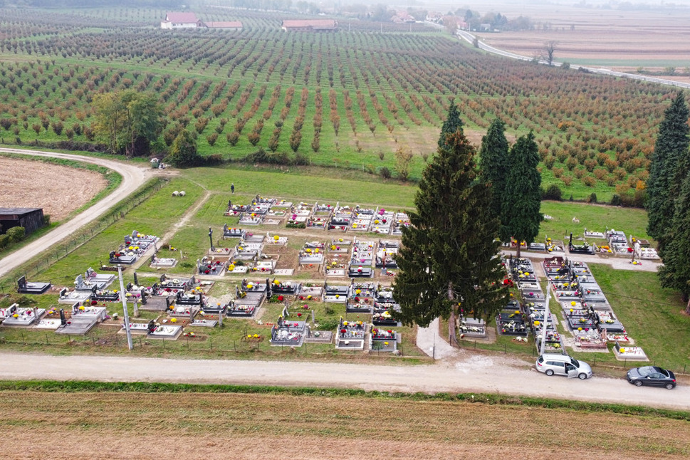 Seosko groblje na području Rasinje