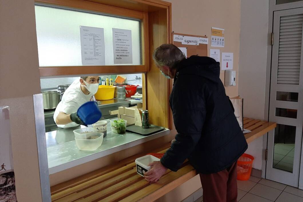 Tradicionalan božićni ručak u koprivničkoj Pučkoj kuhinji