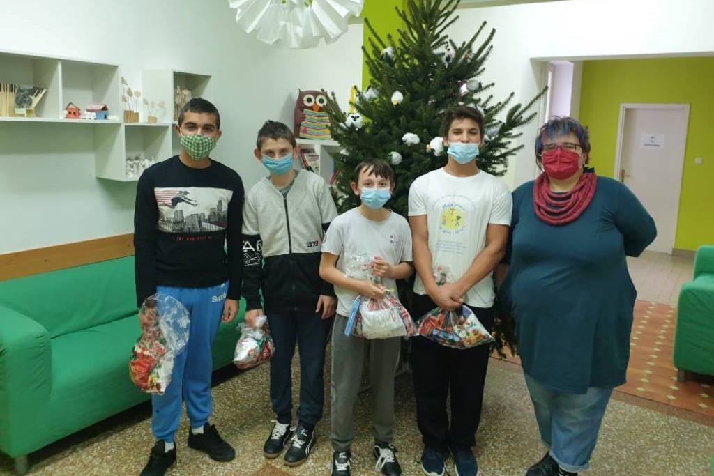 Grad Đurđevac poklonima razveselio učenike Odjela za djecu s teškoćama u razvoju