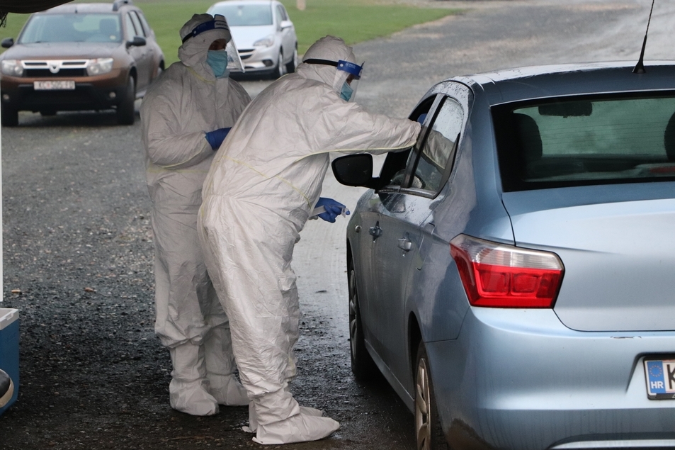 Drive in testiranje na koronavirus na koprivničkom sajmištu