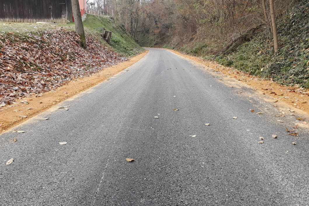 Asfaltirana nerazvrstana cesta u Srdincu