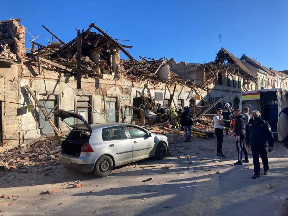 Strašne scene iz Petrinje nakon potresa