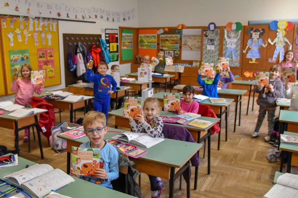 Đurđevački prvašići učili o pčelama i važnosti meda