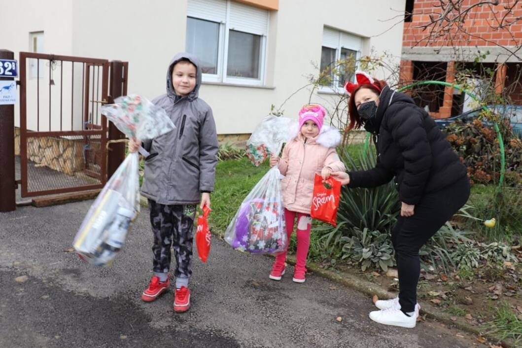 Sveti Nikola razveselio mališane u Štaglincu