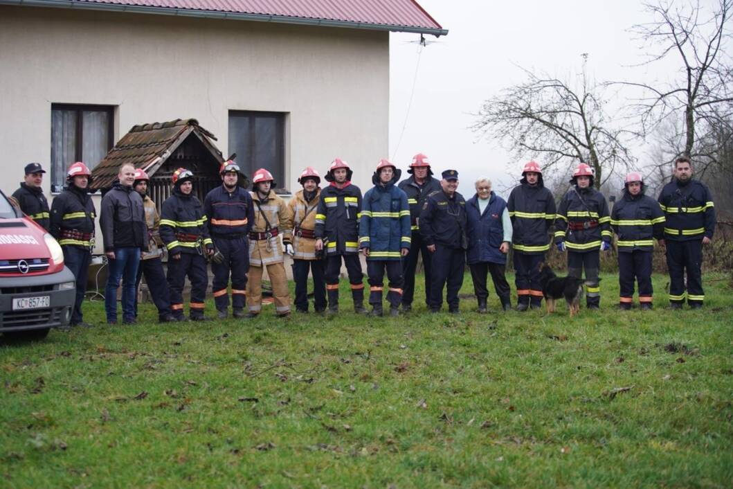 Gradonačelnik Mišel Jakšić posjetio koprivničke vatrogasce u Glini