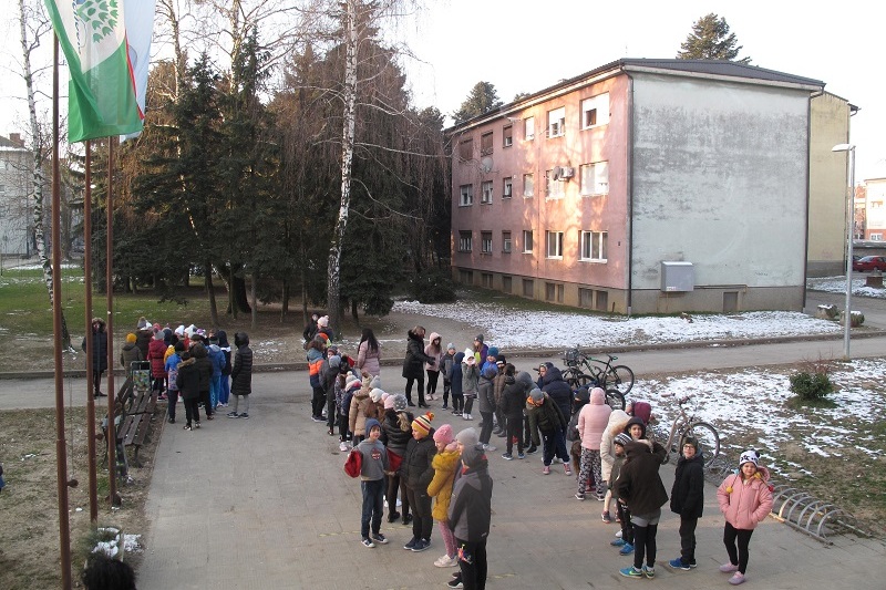 Pokazna vježba evakuacije u slučaju potresa u OŠ Đuro Ester