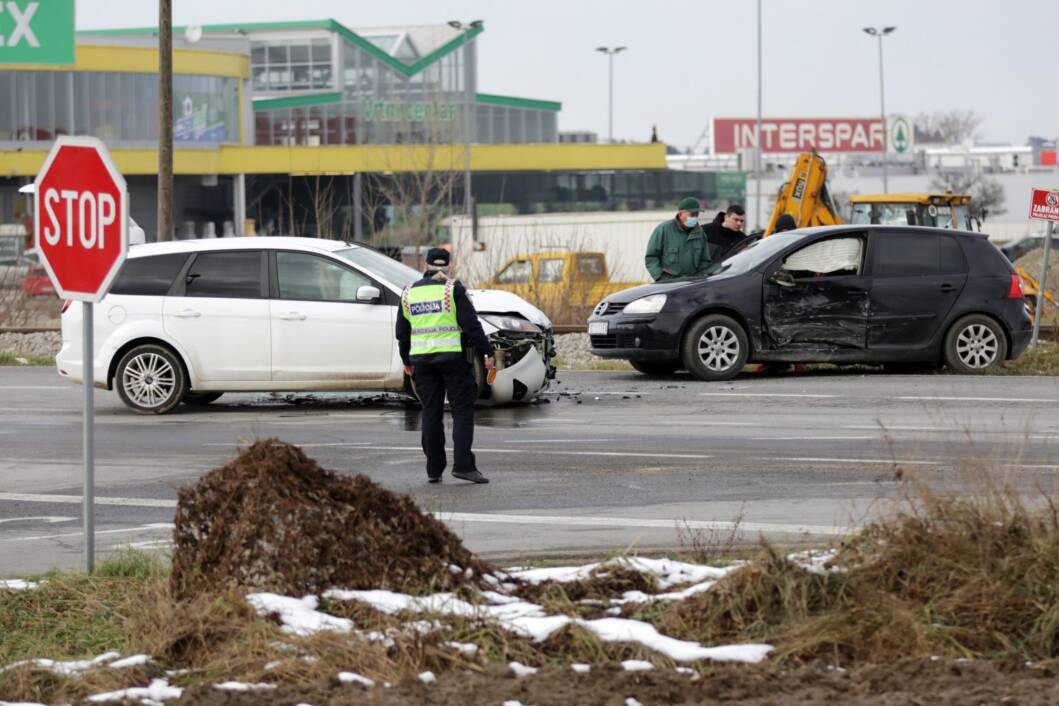 Prometna nesreća na raskrižju u Koprivnici