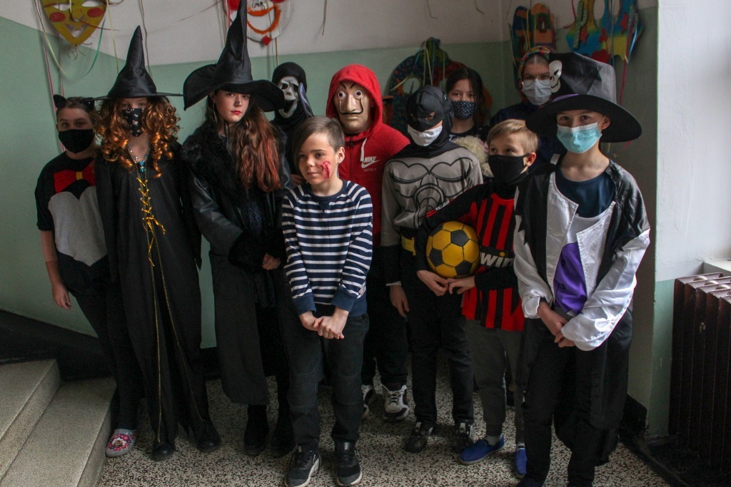 Maskirani učenici đurđevačke Osnovne škole