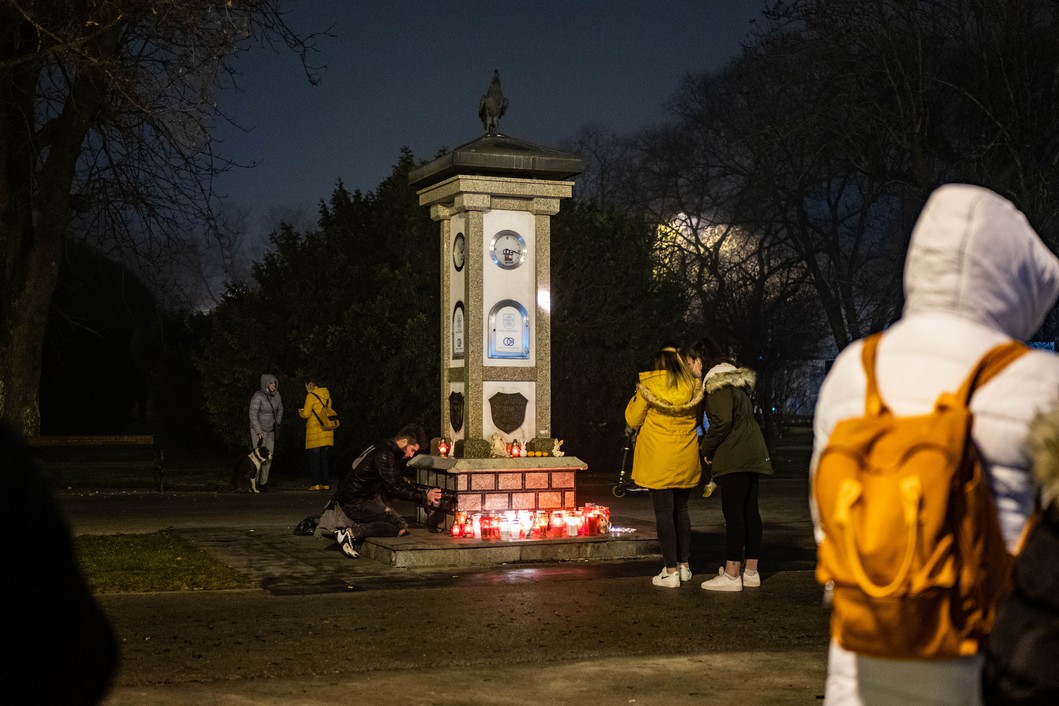 Koprivničanci se opraštaju od Balaševića // Foto: Luka Krušec / LuMedia