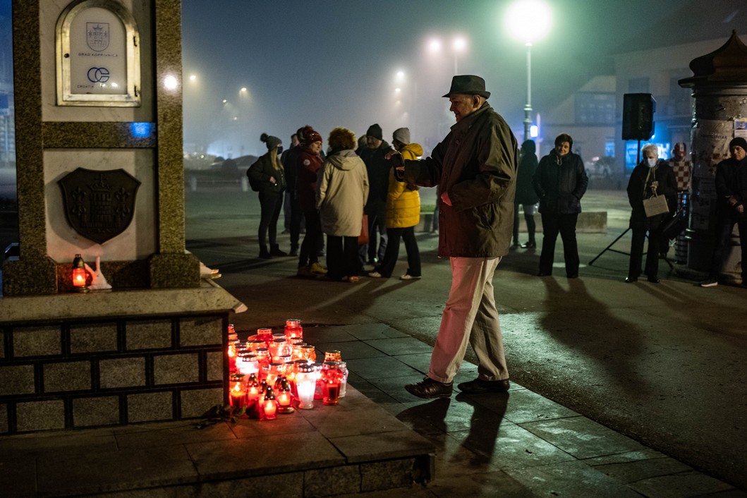 Koprivničanci se opraštaju od Balaševića // Foto: Luka Krušec / LuMedia