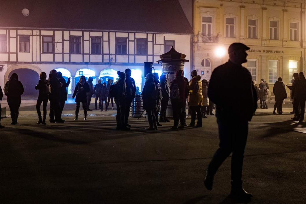 Koprivničanci se opraštaju od Balaševića // Foto: Luka Krušec / LuMedia