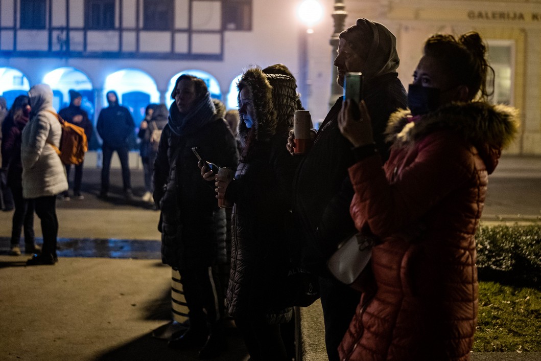 Koprivničanci se opraštaju od Balaševića // Foto: Luka Krušec / LuMedia