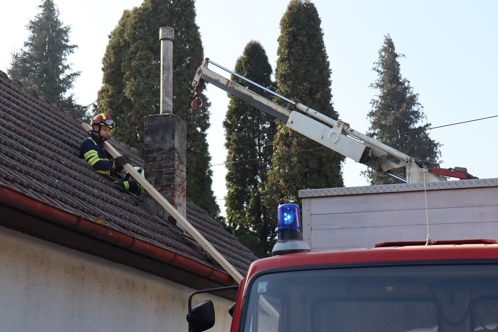 Skidanje dimnjaka u Ulici Ante Starčevića