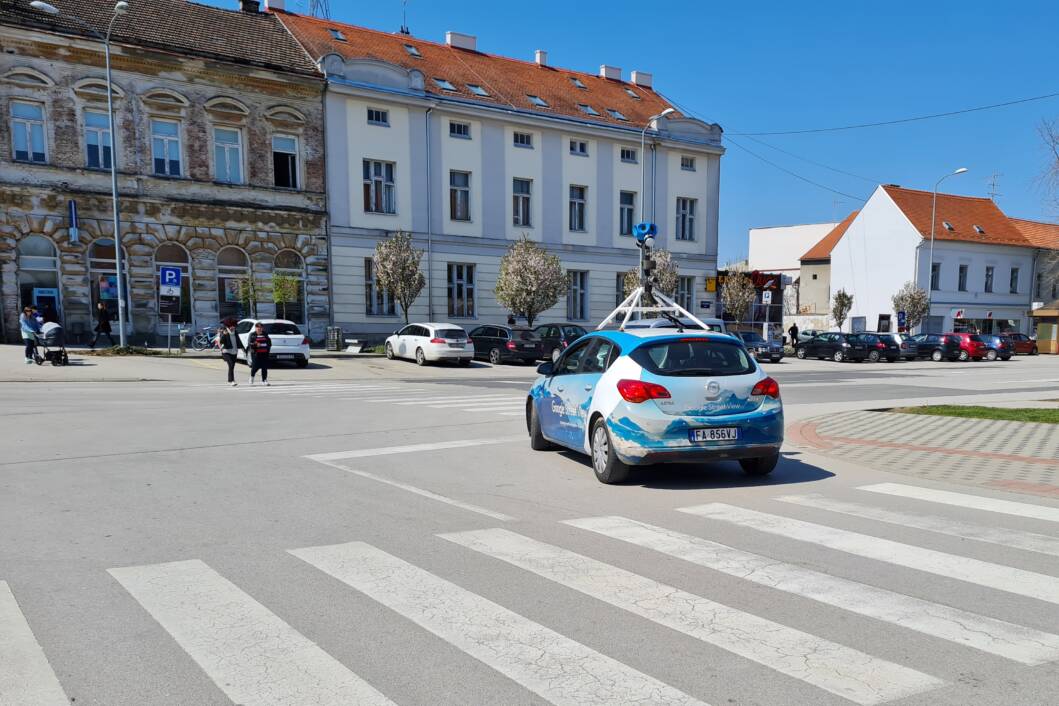 Google Street View automobil u središtu Koprivnica