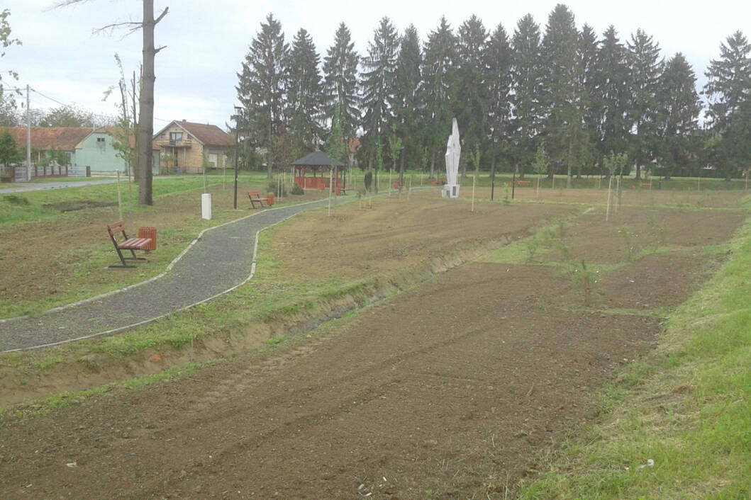 Novouređeni park u Subotici Podravskoj