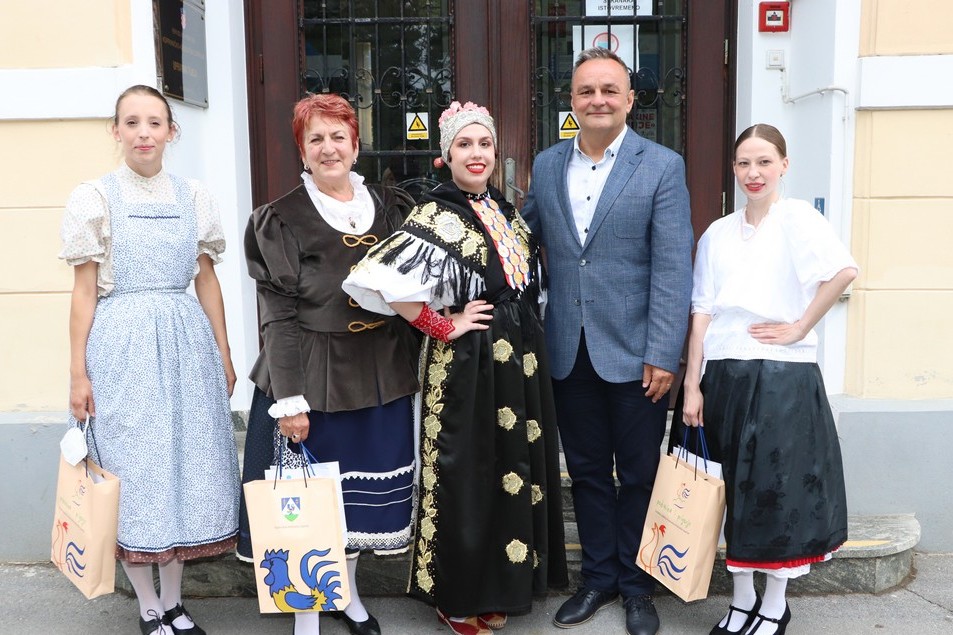 Prijem za sudionike Međunarodnog festivala folklora 'Iz bakine škrinje'