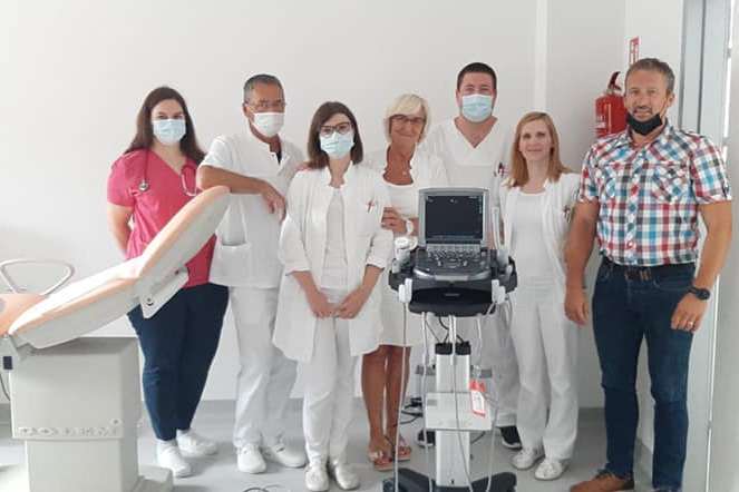 Djelatnici čakovečke bolnice i novi ultrazvučni uređaj