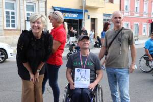 Utrka osoba u invalidskim kolicima
