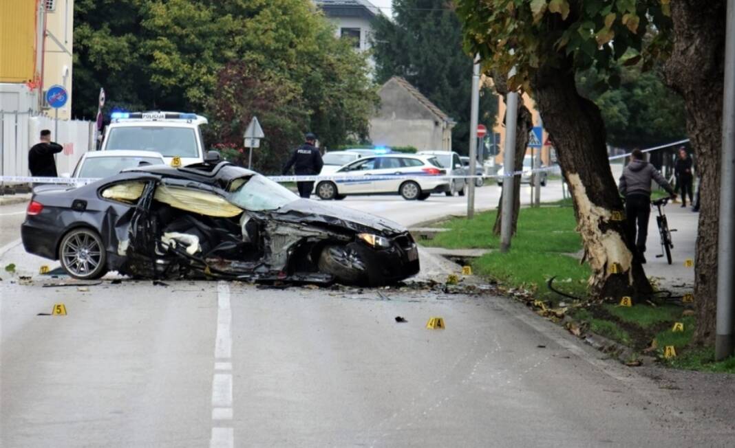 Smrskani BMWnakon nesreće u Koprivnici