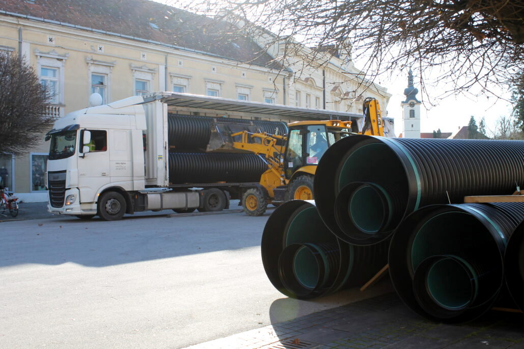 Materijali i mehanizacija u centru Koprivnice