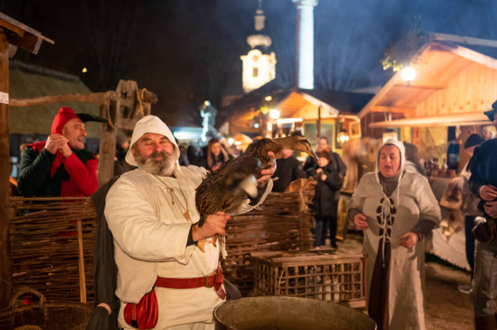 Srednjovjekovni božićni sajam // Foto: TZ Koprivnica