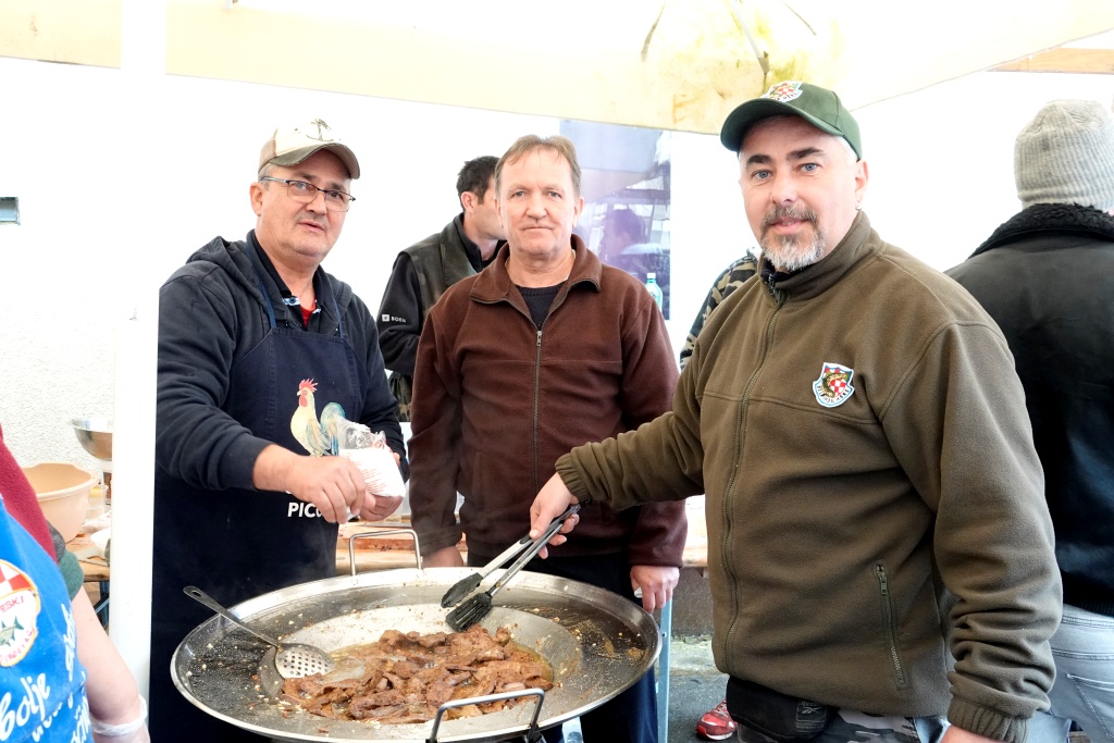 Kolinje fest u Svetoj Ani