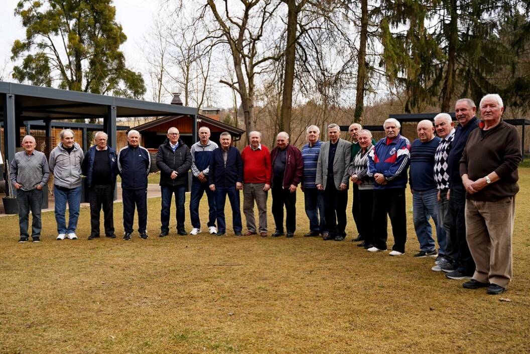 Legendarna ekipa Slavena na zajedničkom druženju u Podravkinom rekreacijskom centru