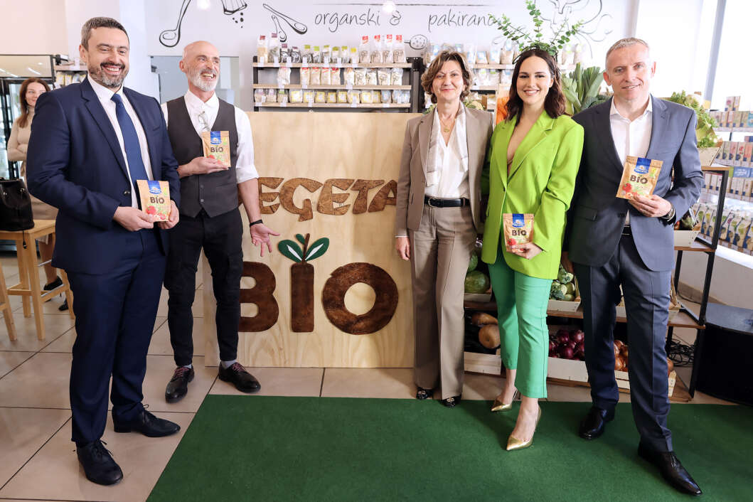 Ivan Ostojić, Dominik Ćibarić, Martina Dalić, Lana Jurčević i Krunoslav Bešvir na predstavljanju Vegete BIO