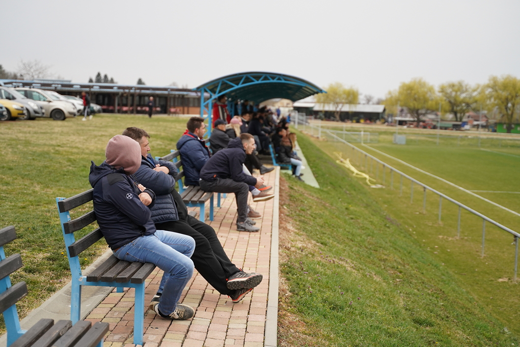 Publika na stadionu u Cvetkovcu