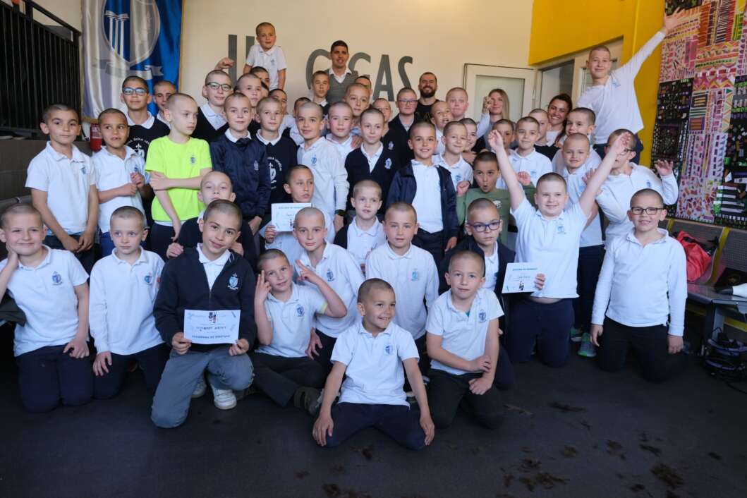 Na 'nulu' ošišani učenici Osnovne škole Lotrščak iz Zagreba